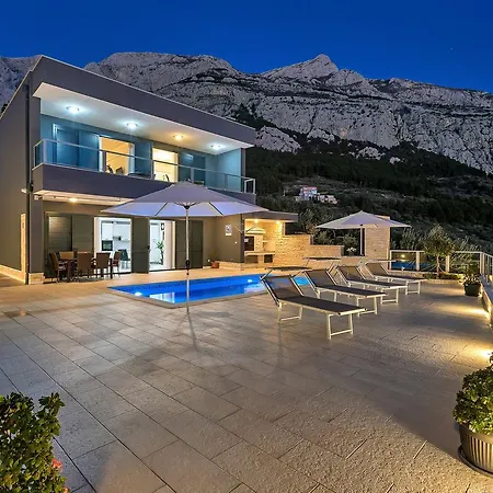 Maluci Villa